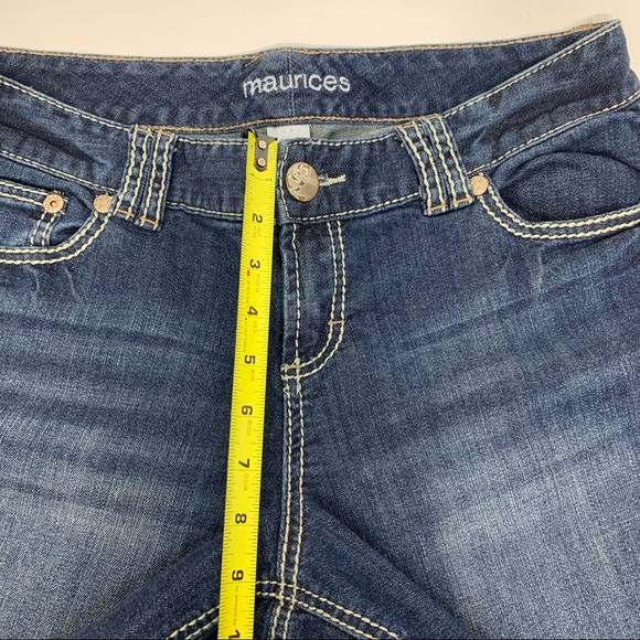 Maurices Contrast Stitch Embroidered Pocket Super Cropped Mid Rise Jeans 9/10 - Picture 12 of 13